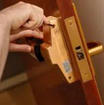 Locksmith Key Store Saint Paul, MN 651-323-1828 - new-locks-installation